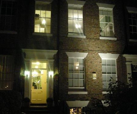 Blossoms York Guesthouse ภายนอก รูปภาพ